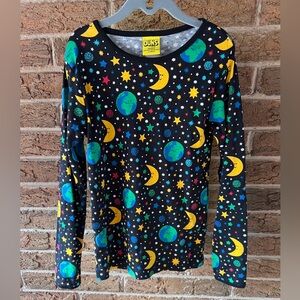 DUNS Sweden Sz 128 (7-8) Organic Cotton Mother Earth Print  Long Sleeve Space
